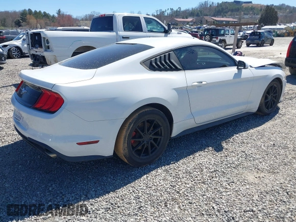 2018 Ford Mustang EcoBoost z VIN 1FA6P8TH9J5101182, wystawiony jako IAAI lot #41847168 z przebiegiem 98 168 mil mil oraz . Historia ofert i sprzedaży dostępna na DreamBid. Obrazek 4.