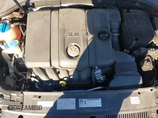 2014 Volkswagen Passat S w/Nav with VIN 1VWAP7A30EC009933, listed as a IAAI auction lot 41690840 with 202,200 mi miles. Bid and sale history available at carsss.com. Image 10.