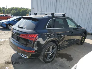 2018 Audi SQ5 Prestige with VIN WA1C4AFY2J2048409, listed as a Copart auction lot 68309924 with 66,747 mi miles and Salvage Title. Bid and sale history available at DreamBid. Image 3.