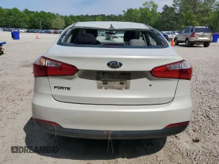 2015 Kia Forte LX with VIN KNAFK4A68F5296702, listed as a Copart auction lot 54503575 with 122,148 mi miles and Clean Title. Bid and sale history available at carsss.com. Image 6.