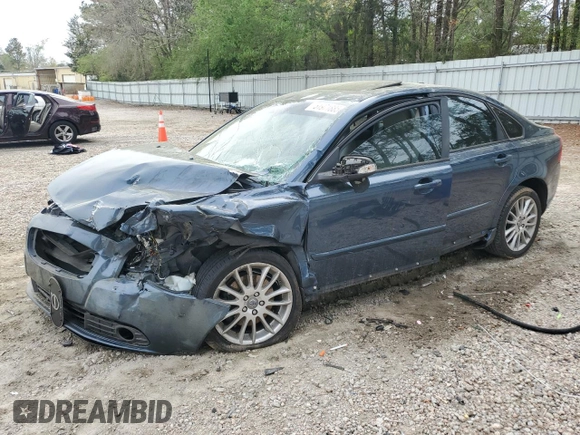 2009 Volvo S40 2.4L with VIN YV1MS382X92445246, listed as a Copart auction lot 51971885 with 127,359 mi miles and Salvage Title. Bid and sale history available at carsss.com. Image 1.