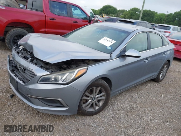 2016 Hyundai Sonata SE with VIN 5NPE24AF5GH375681, listed as a IAAI auction lot 42047034 with 137,256 mi miles and . Bid and sale history available at carsss.com. Image 2.