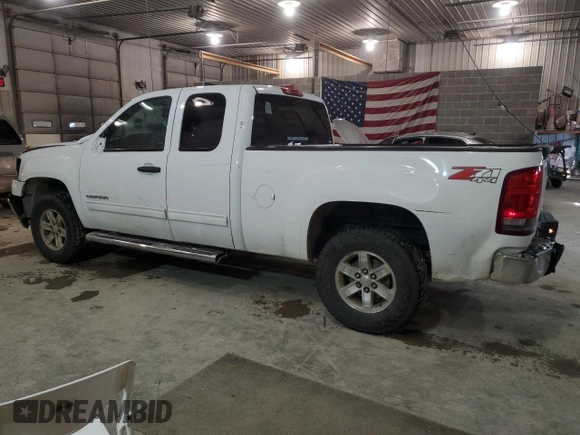 2013 GMC Sierra 1500 SLE z VIN 1GTR2VE71DZ182216, wystawiony jako Copart lot #45119775 z przebiegiem 116 199 mil mil oraz Szkoda całkowita • Salvage title. Historia ofert i sprzedaży dostępna na DreamBid. Obrazek 2.
