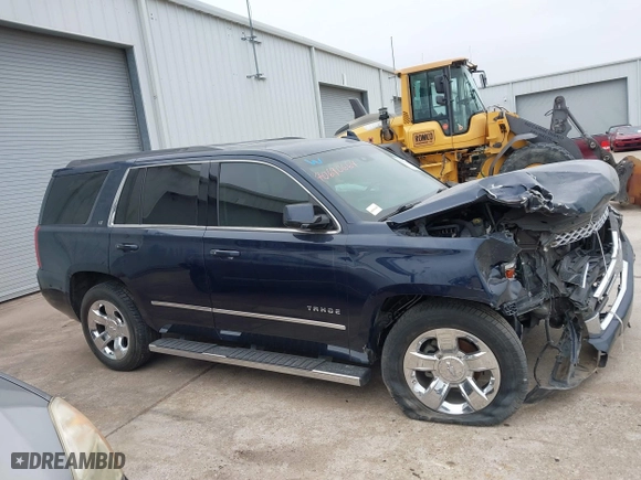 2017 Chevrolet Tahoe LT with VIN 1GNSCBKC9HR161240, listed as a IAAI auction lot 40690664 with 94,282 mi miles. Bid and sale history available at carsss.com. Image 14.