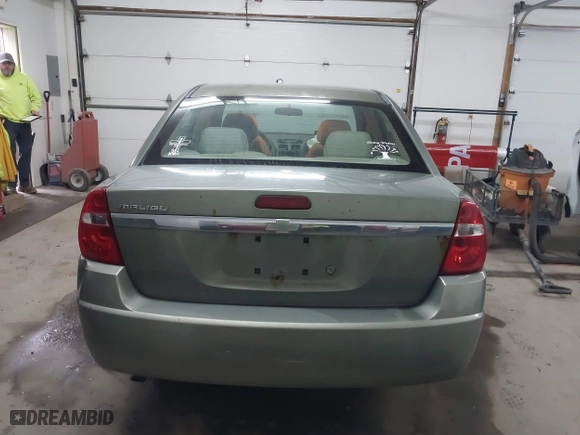 2004 Chevrolet Malibu with VIN 1G1ZS52F94F237114, listed as a IAAI auction lot 41553793 with 170,290 mi miles. Bid and sale history available at carsss.com. Image 17.