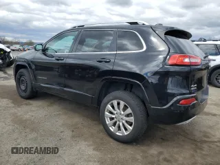 2017 Jeep Cherokee Overland z VIN 1C4PJMJS3HW551101, wystawiony jako Copart lot #53347975 z przebiegiem 60 795 mil mil oraz Szkoda całkowita • Salvage title. Historia ofert i sprzedaży dostępna na DreamBid. Obrazek 2.