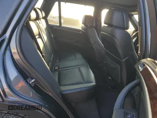 2013 BMW X5 xDrive35i z VIN 5UXZV4C54D0B06711, wystawiony jako Copart lot #48958535 z przebiegiem 201 650 mil mil oraz Czysty tytuł • Clean title. Historia ofert i sprzedaży dostępna na DreamBid. Obrazek 10.