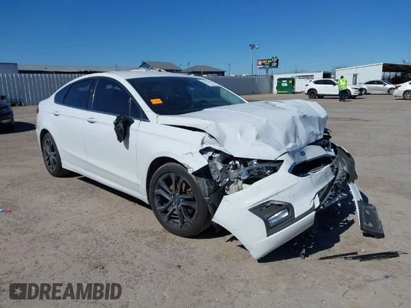 2020 Ford Fusion SE with VIN 3FA6P0HD4LR126174, listed as a IAAI auction lot 41723840 with 123,413 mi miles. Bid and sale history available at carsss.com. Image 1.