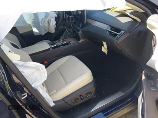 2024 Lexus RX 350 z VIN JTJCHMAA5R2015211, wystawiony jako IAAI lot #42048604 z przebiegiem 4441 mil mil oraz . Historia ofert i sprzedaży dostępna na DreamBid. Obrazek 5.