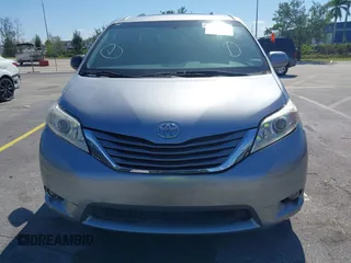 2015 Toyota Sienna XLE with VIN 5TDYK3DC3FS631916, listed as a IAAI auction lot 42043495 with 76,986 mi miles and . Bid and sale history available at DreamBid. Image 12.