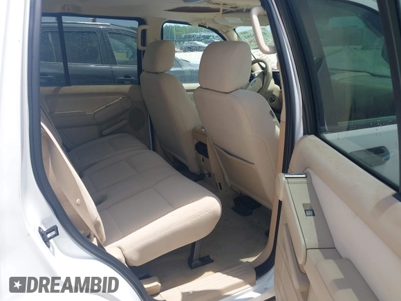 2006 Ford Explorer XLS with VIN 1FMEU62E26UA24271, listed as a IAAI auction lot 41886161 with 107,213 mi miles. Bid and sale history available at carsss.com. Image 8.