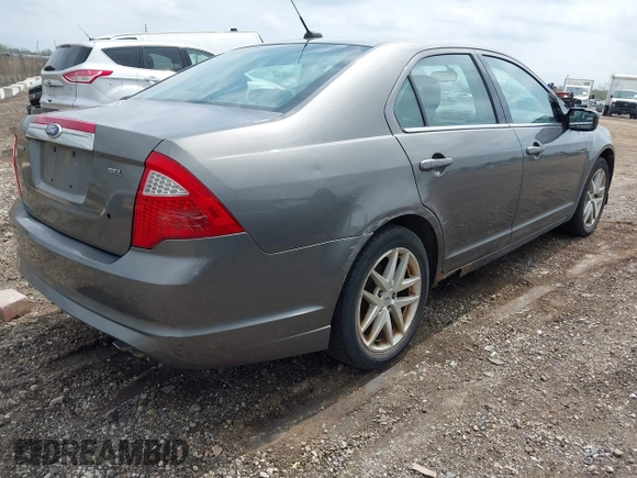 2011 Ford Fusion SEL with VIN 3FAHP0JA2BR246353, listed as a IAAI auction lot 42188279 with 112,641 mi miles. Bid and sale history available at carsss.com. Image 4.