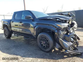 2024 Toyota Tacoma 4WD SR5 with VIN 3TMLB5JN8RM070113, listed as a Copart auction lot 53936395 with 10,334 mi miles and Clean Title. Bid and sale history available at carsss.com. Image 4.