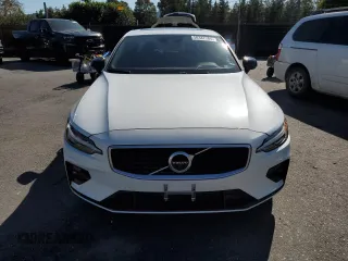 2020 Volvo S60 R-Design with VIN 7JRA22TM1LG030288, listed as a Copart auction lot 50387784 with 27,322 mi miles and Salvage Title. Bid and sale history available at carsss.com. Image 5.