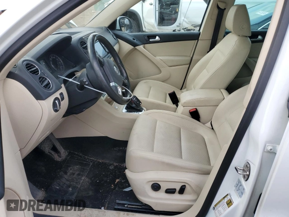 2016 Volkswagen Tiguan S with VIN WVGBV7AX7GW585550, listed as a Copart auction lot 54253155 with 91,827 mi miles and Salvage Title. Bid and sale history available at DreamBid. Image 7.