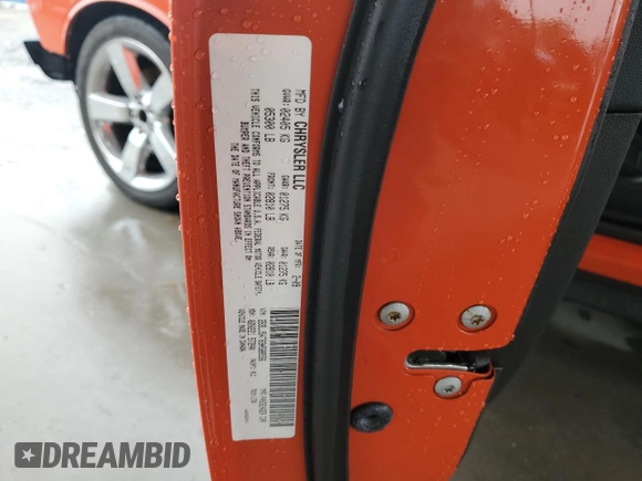 2009 Dodge Challenger R/T z VIN 2B3LJ54T69H588556, wystawiony jako Copart lot #56277855 z przebiegiem 47 405 mil mil oraz Szkoda całkowita • Salvage title. Historia ofert i sprzedaży dostępna na DreamBid. Obrazek 13.