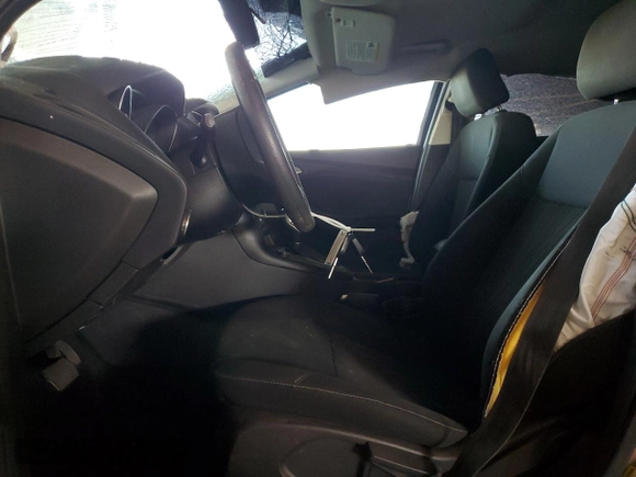 2017 Ford Focus SE with VIN 1FADP3F27HL303378, listed as a Copart auction lot 51862925 with 98,464 mi miles and Salvage Title. Bid and sale history available at DreamBid. Image 7.