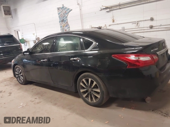 2017 Nissan Altima SV z VIN 1N4AL3AP3HC283714, wystawiony jako IAAI lot #42045311 z przebiegiem 175 090 mil mil oraz . Historia ofert i sprzedaży dostępna na DreamBid. Obrazek 14.