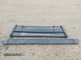2018 Ford F-150 XL с VIN 1FTEW1E53JFD10706, выставлен на аукционе IAAI как лот 42327749 с пробегом 126 518 миль миль и . История ставок и продаж доступна на DreamBid. Изображение 12.
