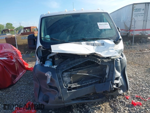 2017 Ram ProMaster Cargo with VIN 3C6TRVNGXHE509898, listed as a IAAI auction lot 40422460 with 191,912 mi miles. Bid and sale history available at carsss.com. Image 6.