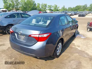 2016 Toyota Corolla L z VIN 5YFBURHE7GP481995, wystawiony jako IAAI lot #42471078 z przebiegiem 51 245 mil mil oraz . Historia ofert i sprzedaży dostępna na DreamBid. Obrazek 4.