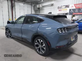 2023 Ford Mustang Mach-E Premium z VIN 3FMTK3SU7PMA77881, wystawiony jako IAAI lot #42277009 z przebiegiem Nie podano mil oraz . Historia ofert i sprzedaży dostępna na DreamBid. Obrazek 3.