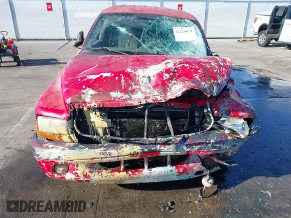 2002 Dodge Dakota Sport with VIN 1B7HG38N42S715838, listed as a IAAI auction lot 41229054 with 1 mi miles. Bid and sale history available at carsss.com. Image 6.