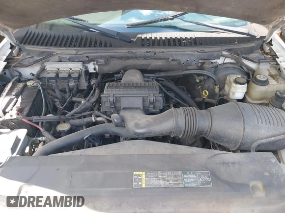 2005 Ford Expedition Eddie Bauer с VIN 1FMFU17585LA69297, выставлен на аукционе IAAI как лот 42465153 с пробегом 271 526 миль миль и . История ставок и продаж доступна на DreamBid. Изображение 10.