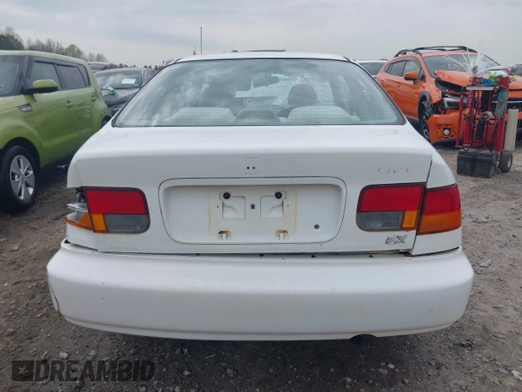 1996 Honda Civic EX with VIN 1HGEJ8249TL067640, listed as a IAAI auction lot 41863261 with 255,326 mi miles. Bid and sale history available at carsss.com. Image 17.