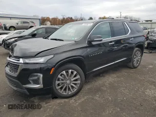 2022 Chevrolet Traverse Premier z VIN 1GNEVKKW5NJ183649, wystawiony jako Copart lot #78990214 z przebiegiem 22 198 mil mil oraz Szkoda całkowita • Salvage title. Historia ofert i sprzedaży dostępna na DreamBid. Obrazek 1.
