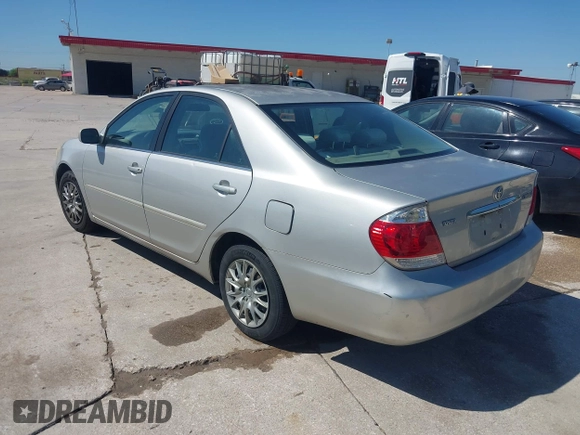 2006 Toyota Camry STD with VIN 4T1BE32KX6U147482, listed as a IAAI auction lot 42244982 with 172,670 mi miles and . Bid and sale history available at DreamBid. Image 3.