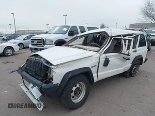 1996 Jeep Cherokee SE with VIN 1J4FJ28S6TL230275, listed as a IAAI auction lot 41731116 with 172,361 mi miles and . Bid and sale history available at DreamBid. Image 2.