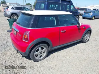 2010 MINI Hardtop with VIN WMWMF3C57ATU78437, listed as a IAAI auction lot 42754446 with 73,907 mi miles and . Bid and sale history available at DreamBid. Image 4.