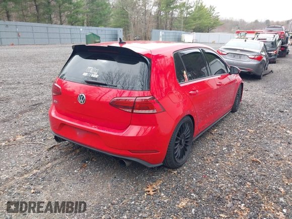 2018 Volkswagen GTI S z VIN 3VW547AU3JM262787, wystawiony jako IAAI lot #42042452 z przebiegiem 98 716 mil mil oraz . Historia ofert i sprzedaży dostępna na DreamBid. Obrazek 4.
