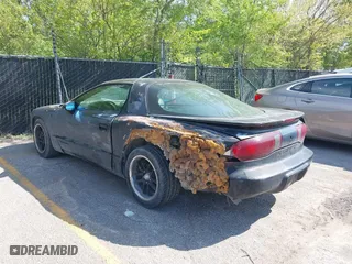1996 Pontiac Firebird with VIN 2G2FS22K0T2231261, listed as a IAAI auction lot 42088061 with 194,913 mi miles. Bid and sale history available at carsss.com. Image 3.