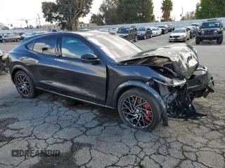 2022 Ford Mustang Mach-E GT z VIN 3FMTK4SX3NMA21062, wystawiony jako Copart lot #70915202 z przebiegiem Nie podano mil oraz . Historia ofert i sprzedaży dostępna na DreamBid. Obrazek 4.