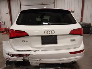 2017 Audi Q5 Premium Plus with VIN WA1L2AFP2HA093928, listed as a IAAI auction lot 42407237 with 117,137 mi miles and . Bid and sale history available at DreamBid. Image 17.