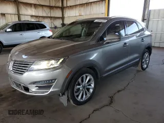 2017 Lincoln MKC Select z VIN 5LMCJ2C92HUL12902, wystawiony jako Copart lot #53994805 z przebiegiem 122 581 mil mil oraz Szkody całkowita. Historia ofert i sprzedaży dostępna na DreamBid. Obrazek 1.