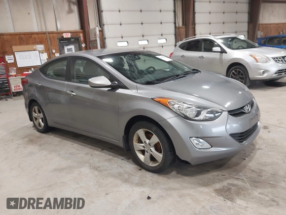 2012 Hyundai Elantra GLS z VIN KMHDH4AE6CU361222, wystawiony jako IAAI lot #42467636 z przebiegiem 176 795 mil mil oraz . Historia ofert i sprzedaży dostępna na DreamBid. Obrazek 1.