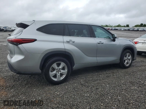 2022 Toyota Highlander LE with VIN 5TDZZRAH3NS103925, listed as a Copart auction lot 56159635 with 52,997 mi miles and Salvage title. Bid and sale history available at DreamBid. Image 3.