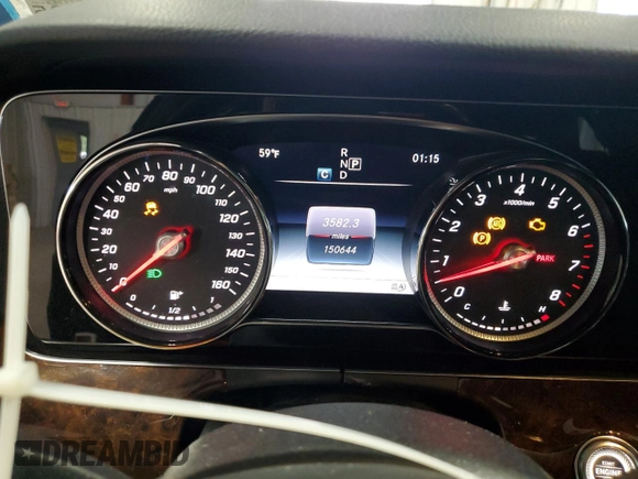 2017 Mercedes-Benz E 400 Luxury z VIN WDDZH6GB5HA260206, wystawiony jako Copart lot #58310575 z przebiegiem 150 644 mil mil oraz Szkoda całkowita • Salvage title. Historia ofert i sprzedaży dostępna na DreamBid. Obrazek 9.