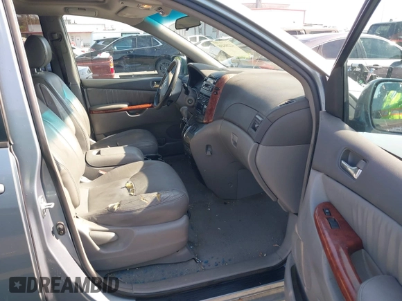 2004 Toyota Sienna XLE z VIN 5TDZA22C84S104455, wystawiony jako IAAI lot #42286498 z przebiegiem 133 624 mil mil oraz . Historia ofert i sprzedaży dostępna na DreamBid. Obrazek 5.