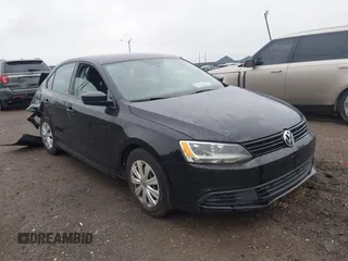 2014 Volkswagen Jetta S with VIN 3VW2K7AJ7EM435702, listed as a IAAI auction lot 42434400 with 117,953 mi miles and . Bid and sale history available at DreamBid. Image 1.