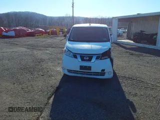 2017 Nissan NV200 S z VIN 3N6CM0KNXHK718750, wystawiony jako IAAI lot #40924549 z przebiegiem 182 586 mil mil oraz . Historia ofert i sprzedaży dostępna na DreamBid. Obrazek 12.
