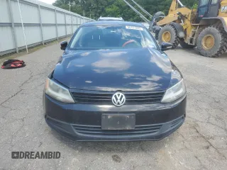 2014 Volkswagen Jetta SE with VIN 3VWD17AJ1EM366484, listed as a Copart auction lot 56331985 with 204,601 mi miles and Salvage title. Bid and sale history available at DreamBid. Image 5.