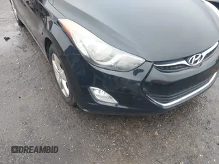 2012 Hyundai Elantra Limited с VIN KMHDH4AE3CU183463, выставлен на аукционе IAAI как лот 42361505 с пробегом 119 874 миль миль и . История ставок и продаж доступна на DreamBid. Изображение 6.