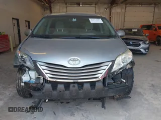 2015 Toyota Sienna LE AAS with VIN 5TDKK3DC2FS643769, listed as a IAAI auction lot 42473037 with 195,211 mi miles and . Bid and sale history available at DreamBid. Image 12.