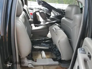 2006 GMC Yukon XL SLT z VIN 3GKEC16Z86G112045, wystawiony jako Copart lot #73713424 z przebiegiem Nie podano mil oraz Szkoda całkowita • Salvage title. Historia ofert i sprzedaży dostępna na DreamBid. Obrazek 11.