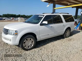 2012 Lincoln Navigator z VIN 5LMJJ3J55CEL04213, wystawiony jako Copart lot #58844665 z przebiegiem Nie podano mil oraz Szkoda całkowita • Salvage title. Historia ofert i sprzedaży dostępna na DreamBid. Obrazek 1.