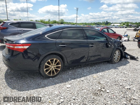 2013 Toyota Avalon XLE z VIN 4T1BK1EB0DU038907, wystawiony jako Copart lot #55498125 z przebiegiem 126 142 mil mil oraz Szkoda całkowita • Salvage title. Historia ofert i sprzedaży dostępna na DreamBid. Obrazek 3.